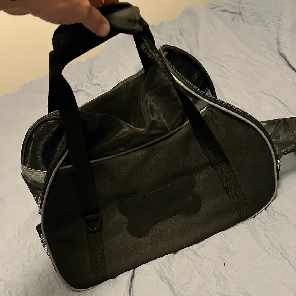 NICE puppy carrier!! Duffel bag style